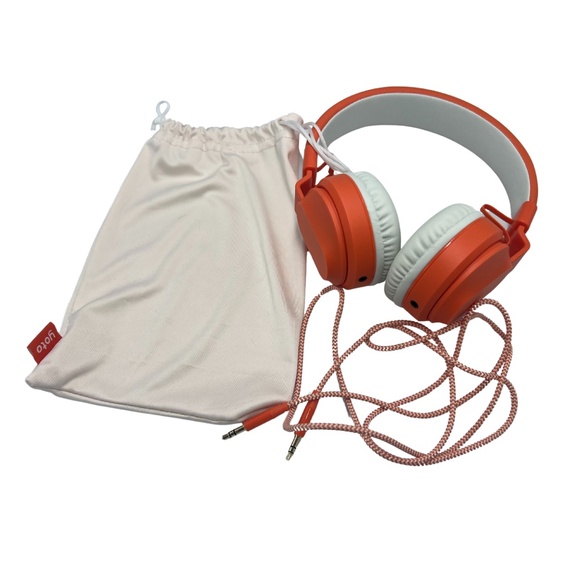 Yoto Audio Player Huge Bundle: Headphones, Adventure Jacket, Card Case, 9 Cards - Picture 9 of 10